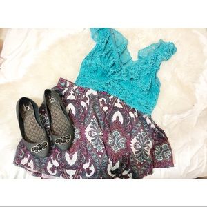 Mini skirt with colorful print